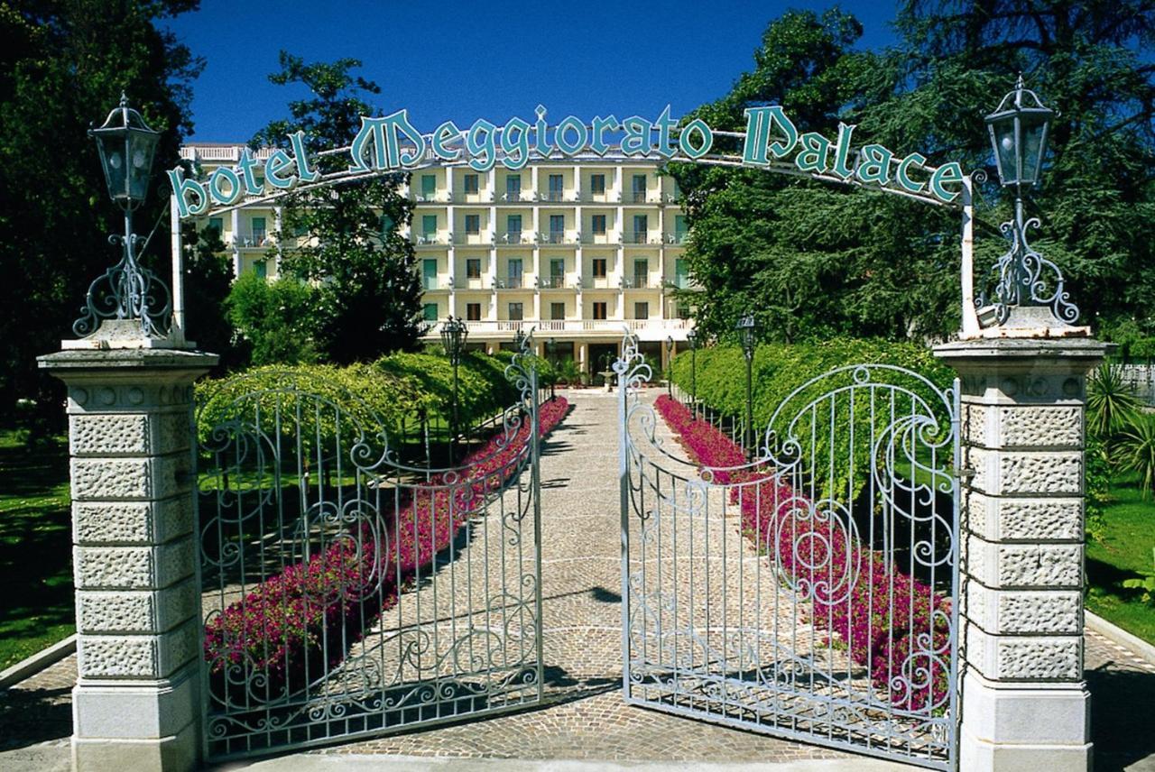 Palace Hotel Meggiorato Abano Terme Exterior photo